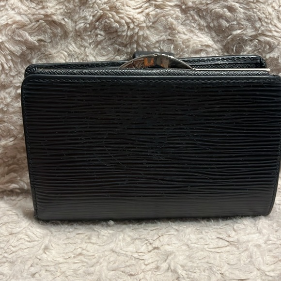 Louis Vuitton Epi Kiss Lock Wallet Black Authentic - Picture 2 of 9